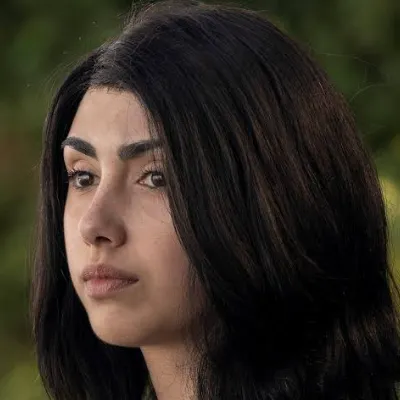 Chat with Hope Bennette, the  character AI chatbot