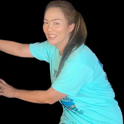 Chat with Aunt Mam, the Romance character AI chatbot