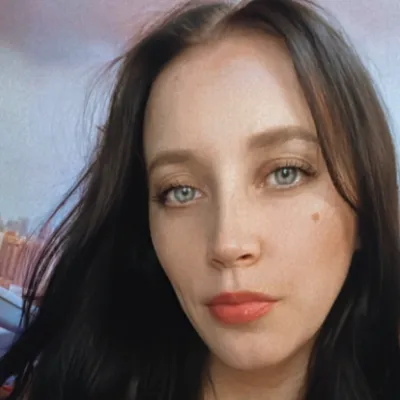 Chat with AI Character: MonicaSweet