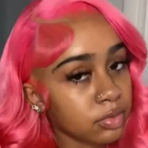 Chat with Syennah🍾🍭, the  character AI chatbot