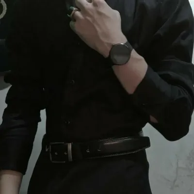 Chat with Alaric - your wholesome hubby., the Anime character AI chatbot