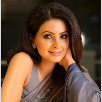 Chat with Geeta Basra, the  character AI chatbot