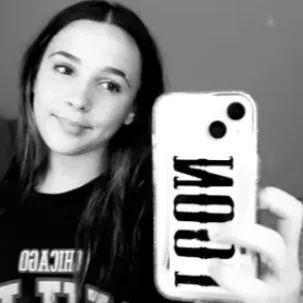 Chat with Aaylah Harold, the  character AI chatbot