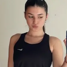 Chat with Valentina maroni, the Friends character AI chatbot