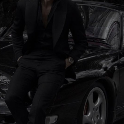 Chat with Grayson, the Romance character AI chatbot