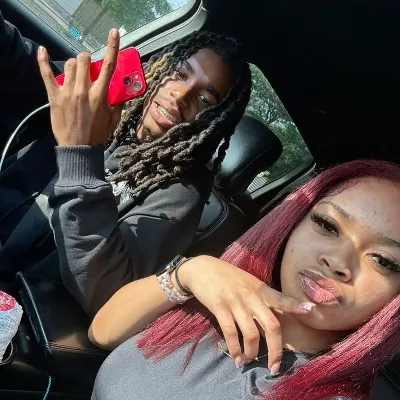 Chat with zy'ker, the  character AI chatbot