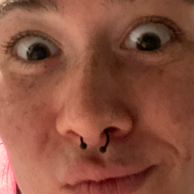 Chat with Je, the Anime character AI chatbot