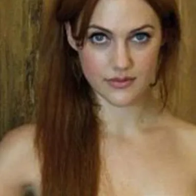 Chat with мерьем узерли, the Anime character AI chatbot