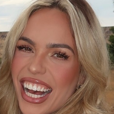 Chat with Maxxine Dupri, the Celebrity character AI chatbot