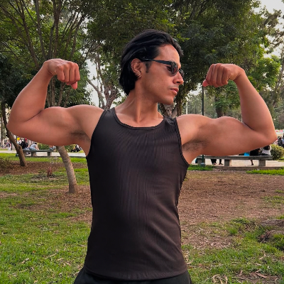 Chat with Señor Pollito, the Friends character AI chatbot