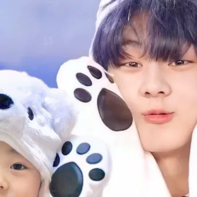 Chat with Jungwon, the  character AI chatbot