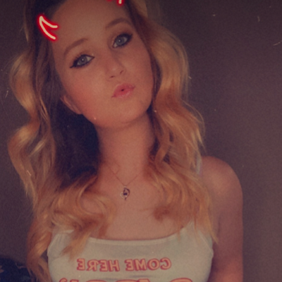 Chat with Chelsey Alli29son, the  character AI chatbot