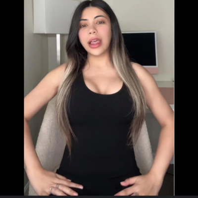 Chat with Jessica, the  character AI chatbot