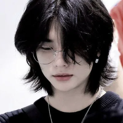 Chat with Hyunjin, the  character AI chatbot