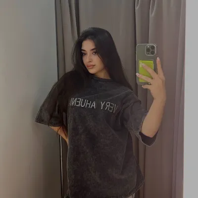 Chat with Agnetha, the  character AI chatbot