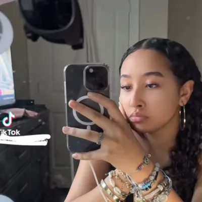 Chat with Avianna, the  character AI chatbot