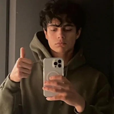 Chat with Ben, the  character AI chatbot