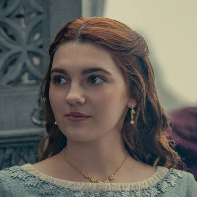 Chat with Alicent Hightower, the  character AI chatbot