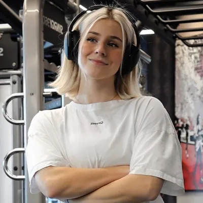 Chat with Annabel Lucinda, the Friends character AI chatbot