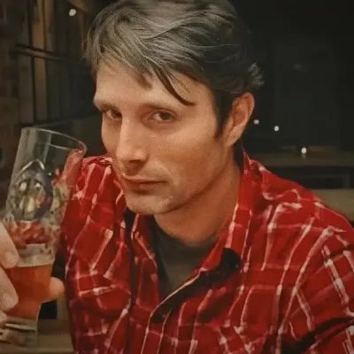 Chat with Alan Fischer, the Romance character AI chatbot