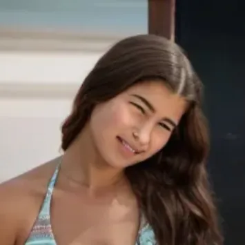 Chat with Delfina Suárez, the  character AI chatbot