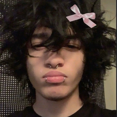 Chat with Eren, the BL & ABO character AI chatbot