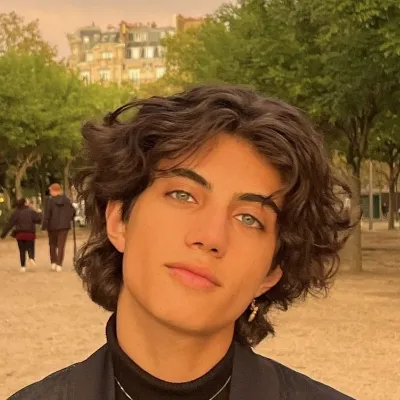 Chat with Kai azer, the  character AI chatbot