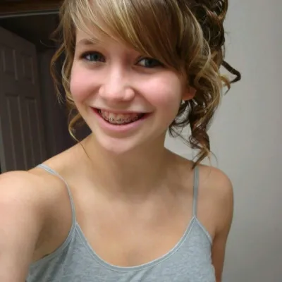 Chat with Laura, the Romance character AI chatbot