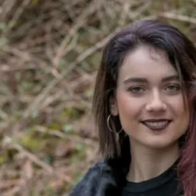 Chat with Appoline, the Friends character AI chatbot