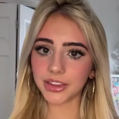 Chat with Camryn, the  character AI chatbot