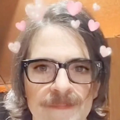 Chat with Rivers Cuomo, the Japanese character AI chatbot