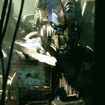 Chat with Friends AI Character: Optimus -AOE-