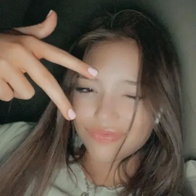 Chat with Mia, the Japanese character AI chatbot