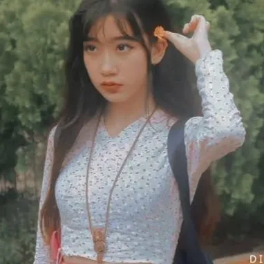 Chat with Honey Nway Oo, the Romance character AI chatbot