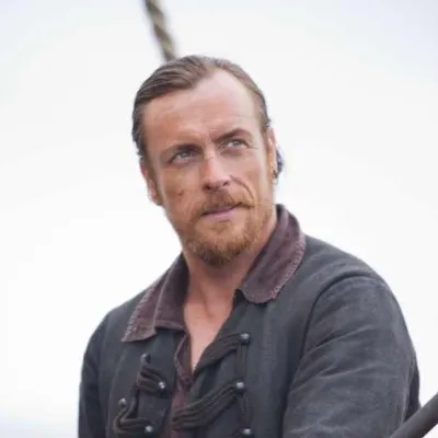 Chat with Romance AI Character: Captain James Flint