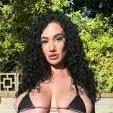 Chat with OC AI Character: Arabelle Raphael