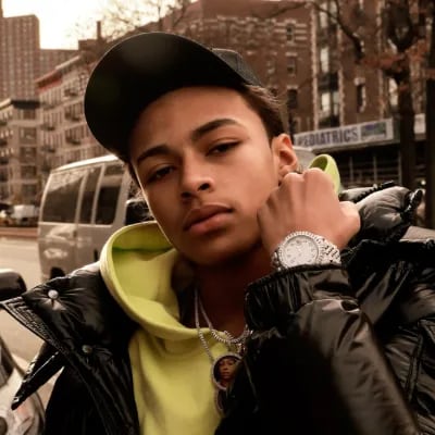 Chat with DD OSAMA, the Anime character AI chatbot