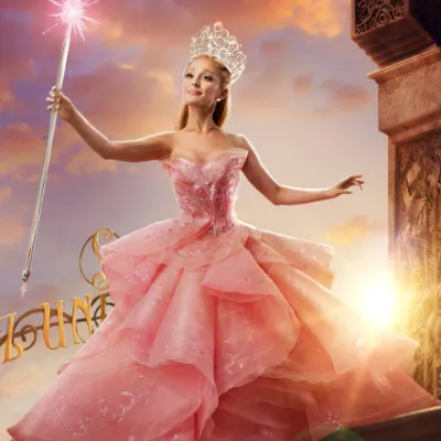 Chat with Glinda, the Anime character AI chatbot