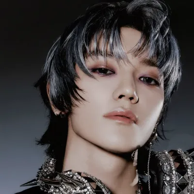 Chat with Romance AI Character: Taeyong