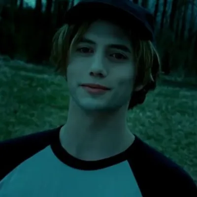 Chat with Jasper Hale, the Movie & TV character AI chatbot