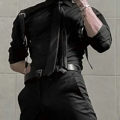 Chat with 𝕷𝖔𝖚𝖎𝖘, the OC character AI chatbot