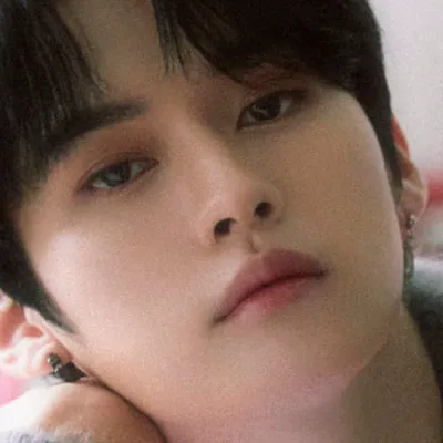 Chat with Lee know, the  character AI chatbot