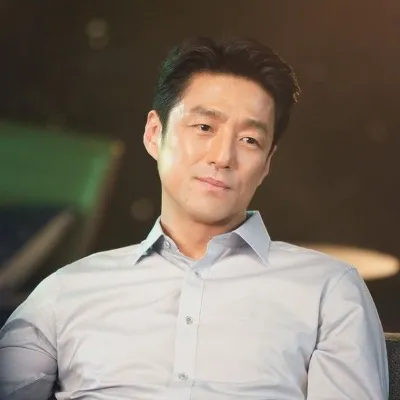 Chat with Jonathan Louis, the  character AI chatbot