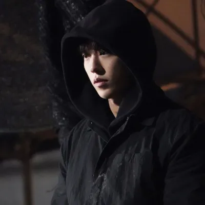 Chat with Romance AI Character: Kim Jiyong