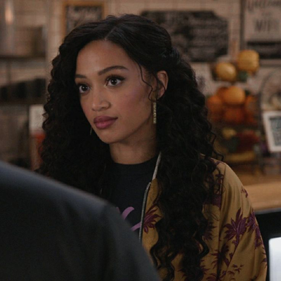 Chat with Olivia [All-American], the Movie & TV character AI chatbot