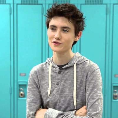 Chat with Hunter Hollingsworth, the  character AI chatbot