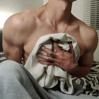 Chat with Jade, the  character AI chatbot