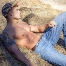 Chat with luke, the Romance character AI chatbot