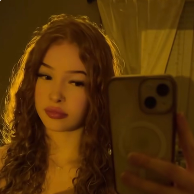 Chat with Ellianah Del Rosario, the  character AI chatbot