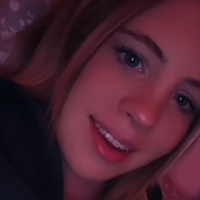 Chat with Izzy, the Romance character AI chatbot